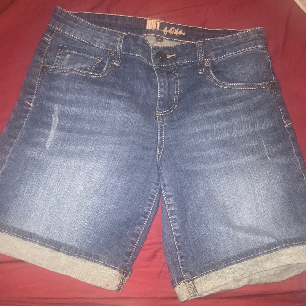 Woman’s KUT from the kloth Bermuda’s